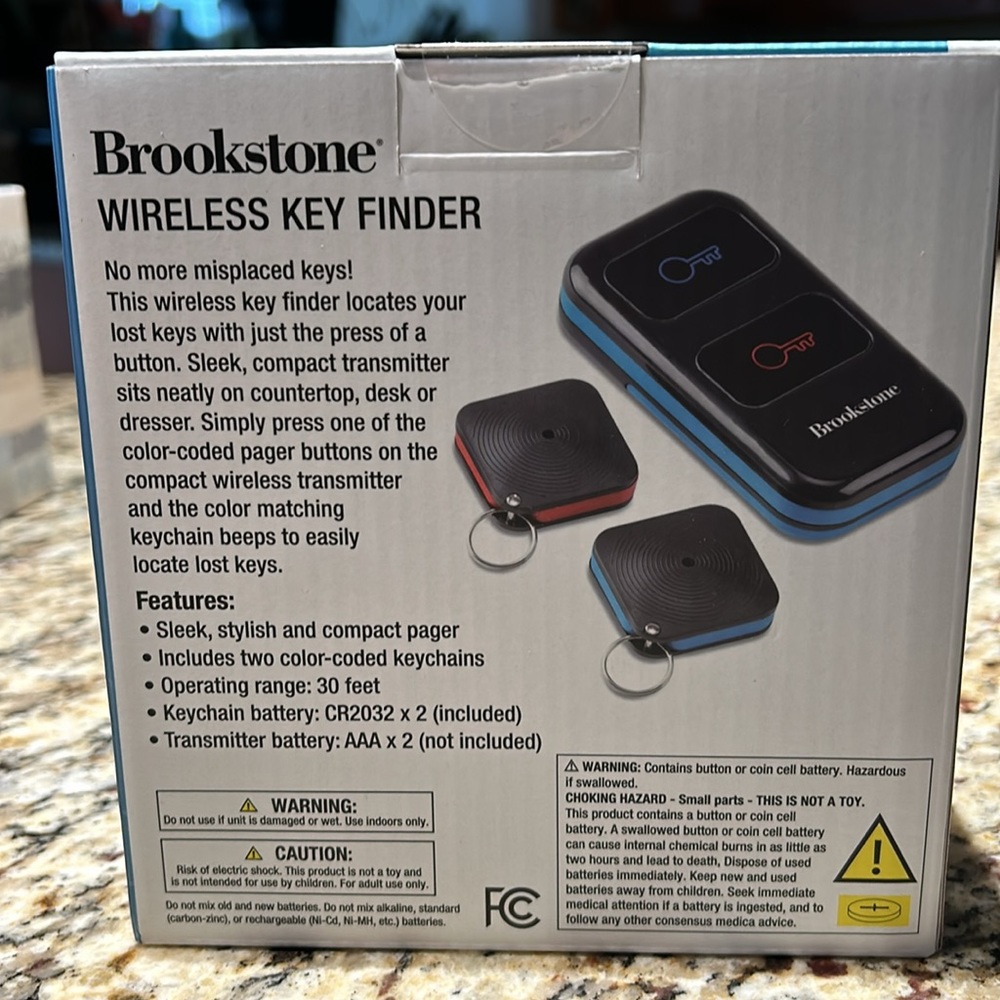 Brookstone Wireless Key Finder - Picture 2 of 4